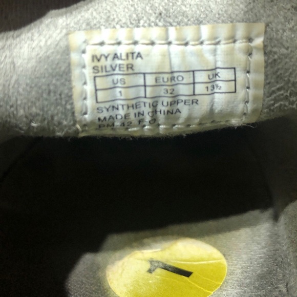 Michael Kors Slip on Shoes size 1 - Picture 9 of 10